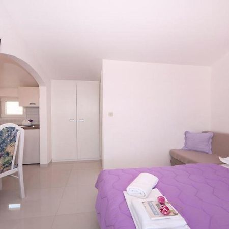 Apartments Angela Baška Voda Kültér fotó