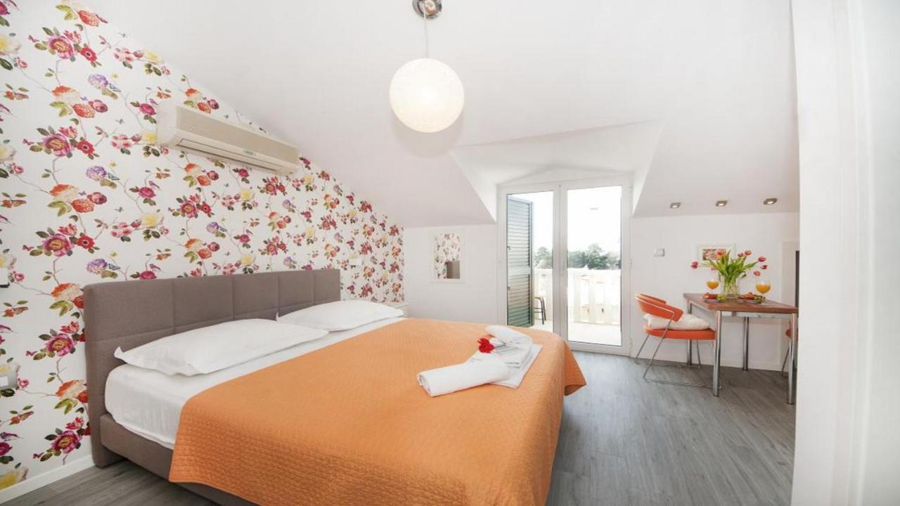 Apartments Angela Baška Voda Kültér fotó