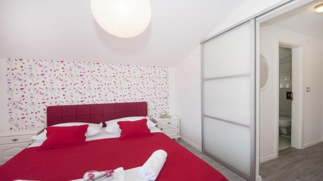Apartments Angela Baška Voda Szoba fotó