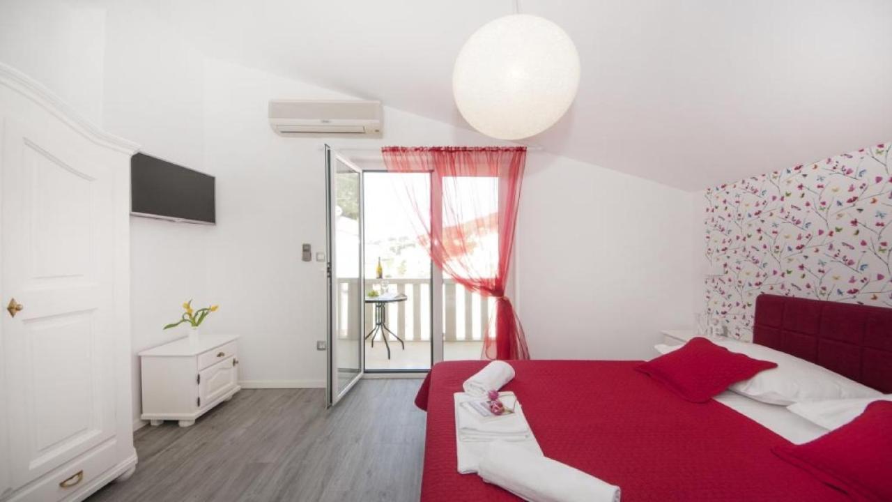 Apartments Angela Baška Voda Kültér fotó